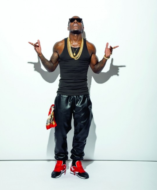 ace-hood-for-reebok-classic-leather-01