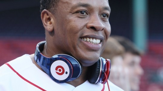 dr-dre-beats-electronics-being-sold-to-apple